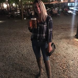 Meet your Posher, Ariana